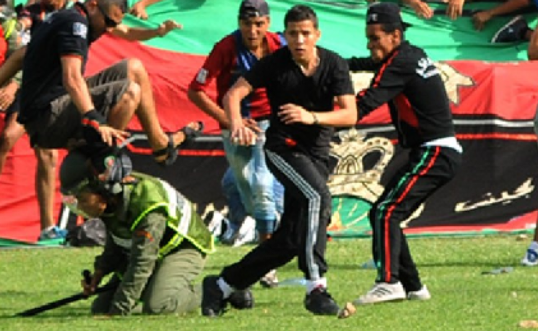 الجيش الملكي يدين السلوكيات غير الرياضية التي رافقت مباراته أمام الرجاء الرياضي 