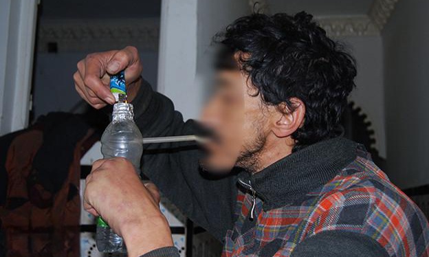 هذا المؤشر الإيجابي انسحب أيضاً على عدد الموقوفين في هذه القضايا الذي انخفض بنسبة 38%، ناهيك عن تراجع الكميات المضبوطة من هذا المخدر لتستقر عند 5 كيلوغرامات و600 غرام 