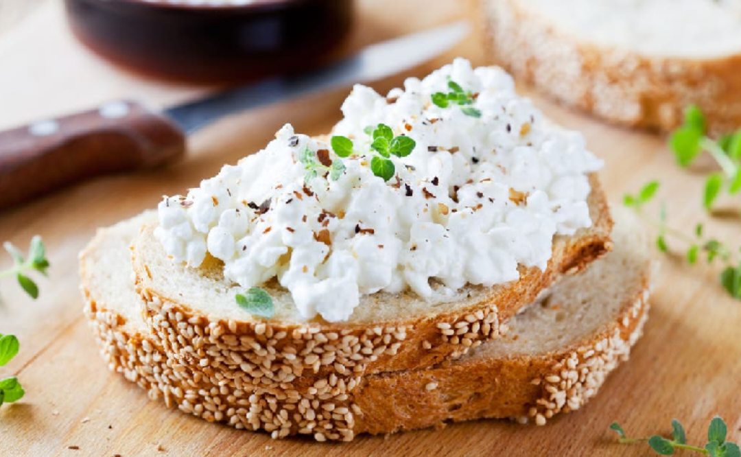 طعام يومي يفوق الحليب في تقوية العظام وحمايتها من الهشاشة 