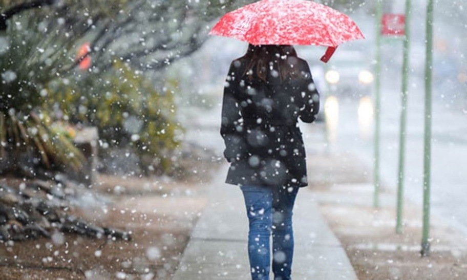 طقس الجمعة.. استمرار الأمطار والثلوج بعدد من المناطق 