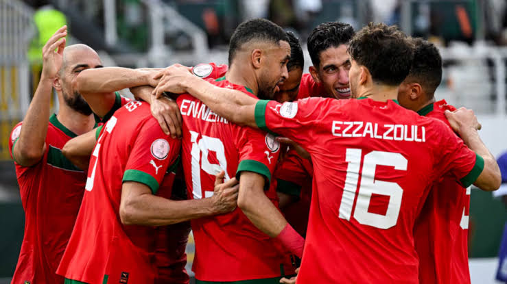 انتصارات قوية للمنتخبات الكبرى في الجولة الأولى من دور المجموعات 