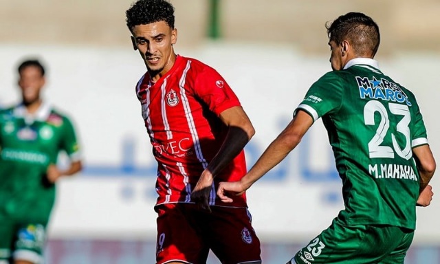 الرجاء يُمطر شباك الفتح برباعية ويُحكم قبضته على وصافة البطولة 