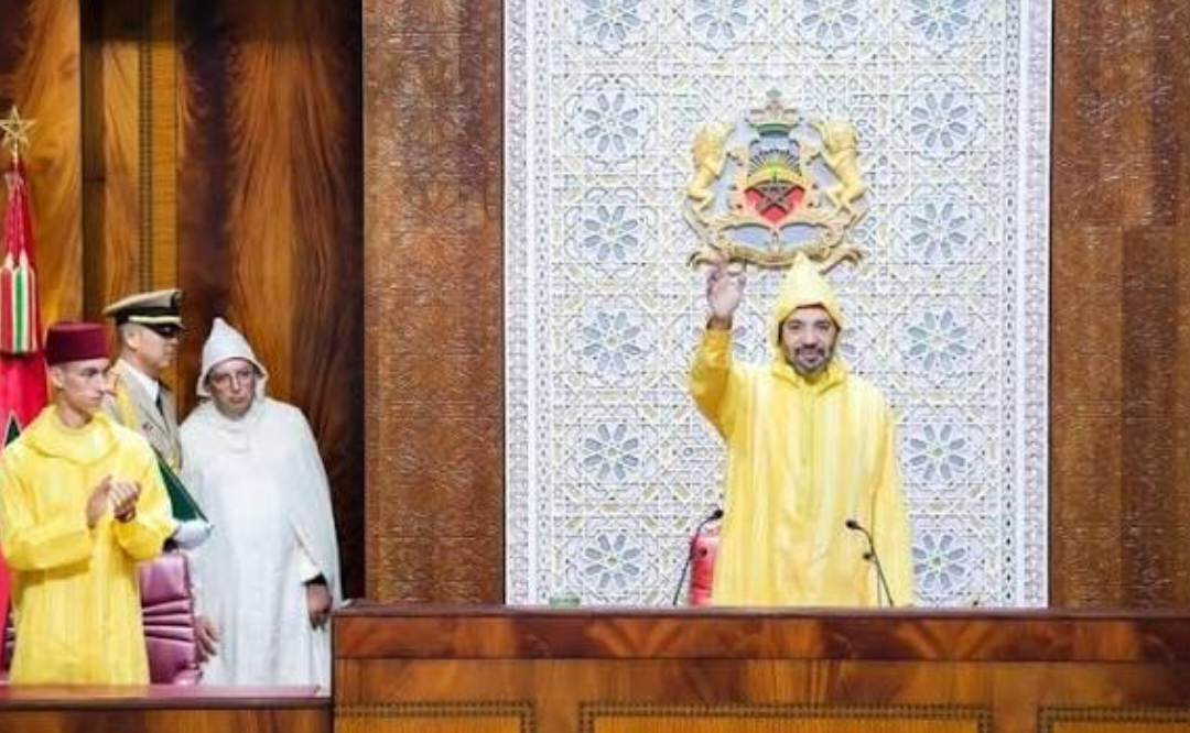 حين يتكلم الدستور 